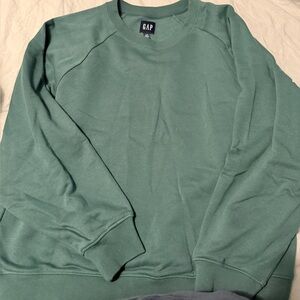 GAP crewneck